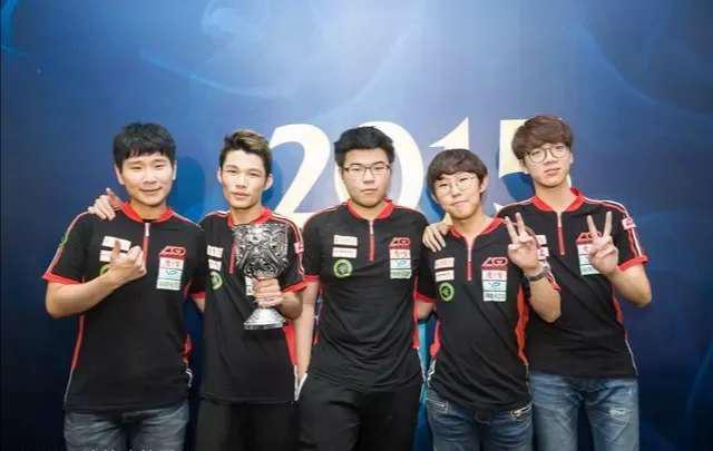 并且以球队 并且以球队