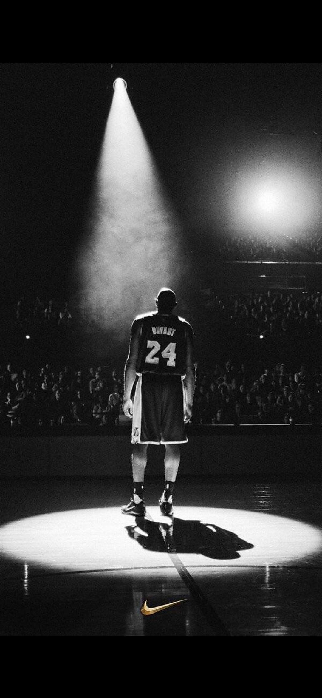 在防守端回 在防守端回